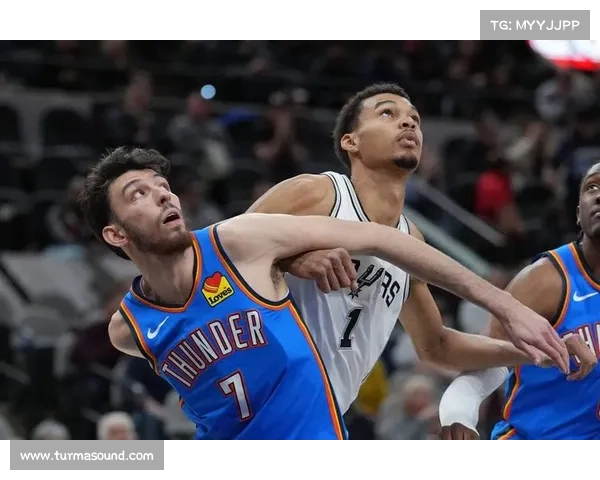 活塞榜眼霍兰轰28+11+2屠杀尼克斯 夏季联赛攻防效率位居前三